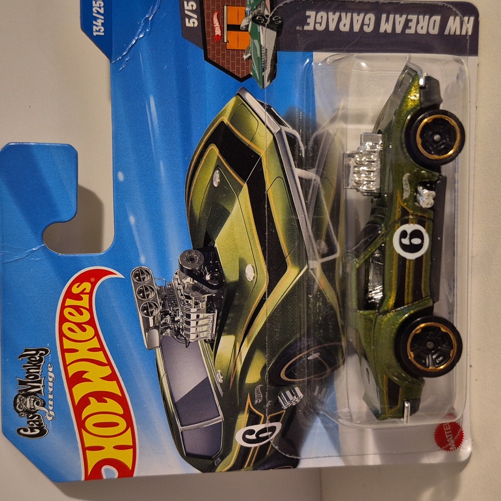 D1 Hot Wheels 68 Corvette Stingray Gas Monkey Garage  short card